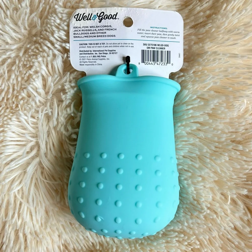 Well & Good On the Go Paw Cleaner NWT